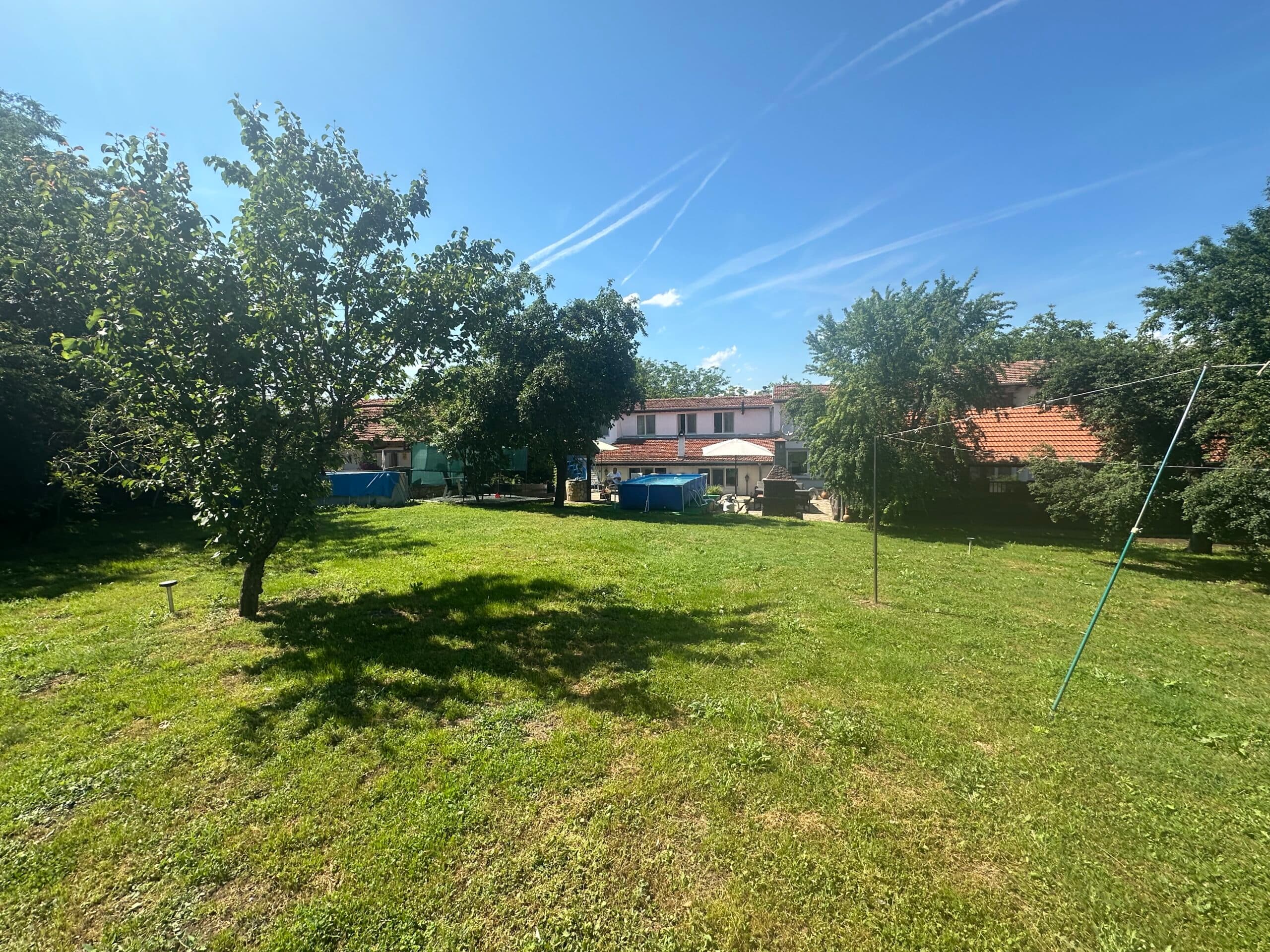 Sunflower House – Stefan Stambolovo