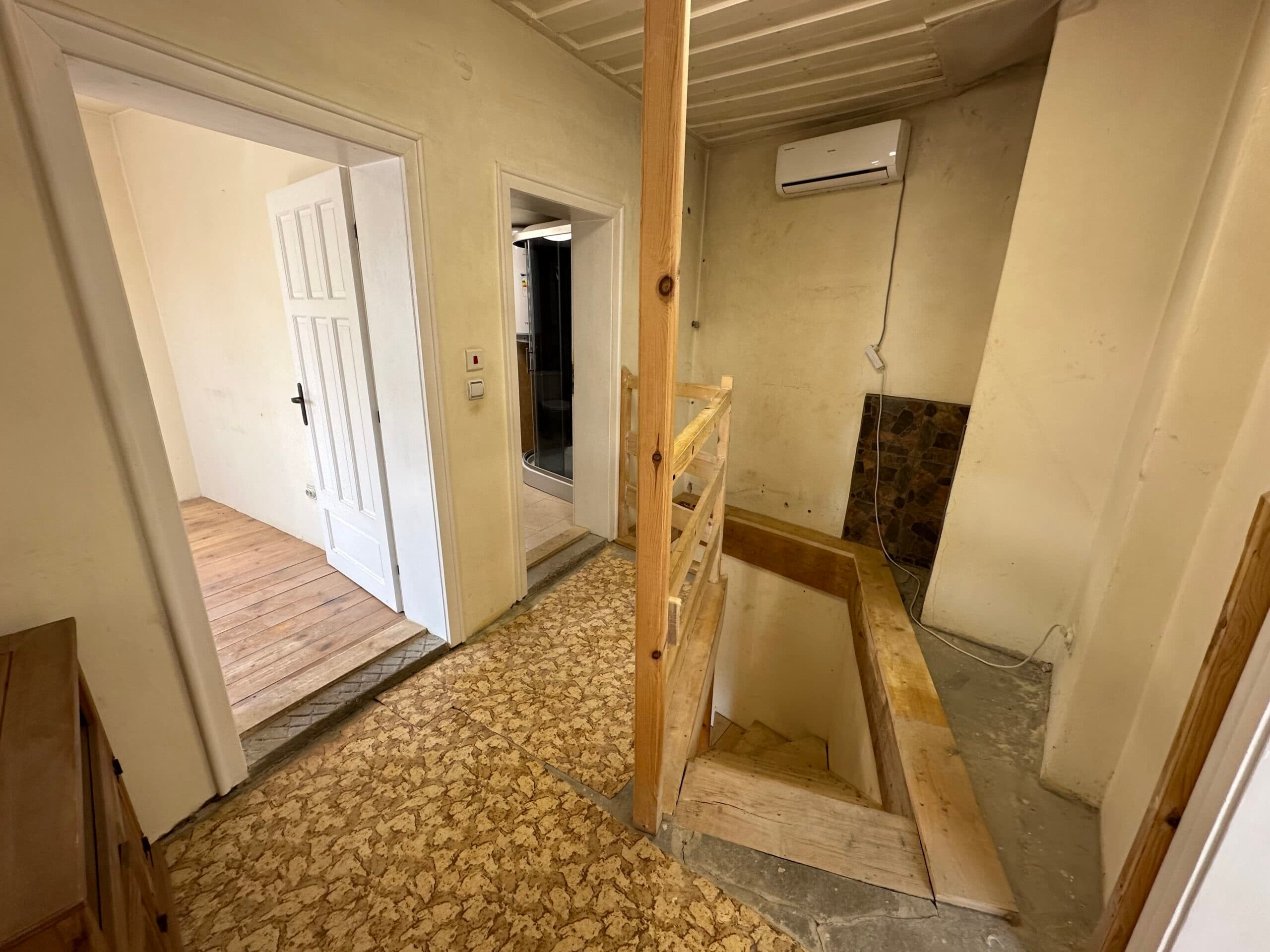 Corner House – Patresh - thumbnail 19