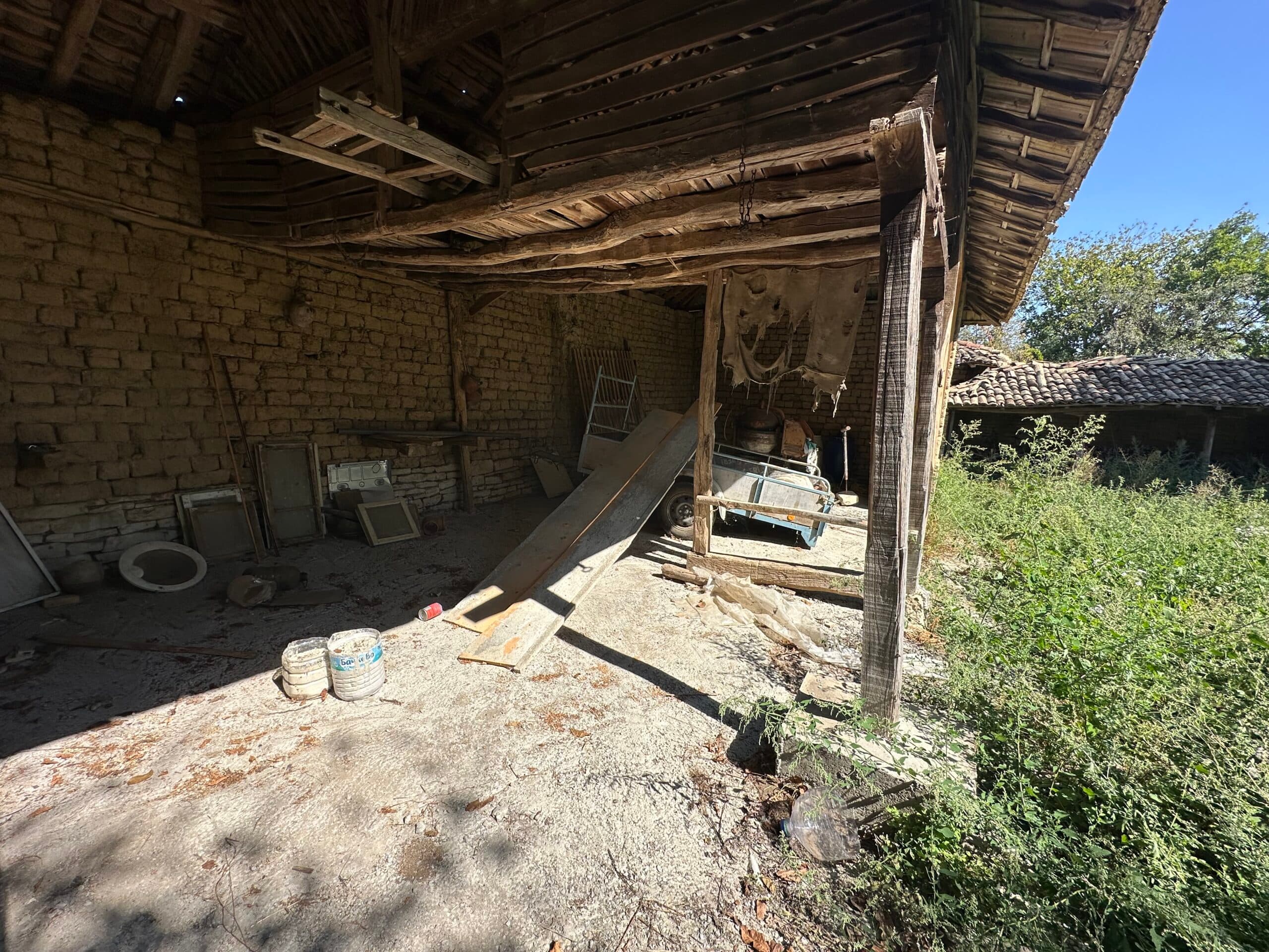 Smalltown Estate (4 Properties) Lomtsi