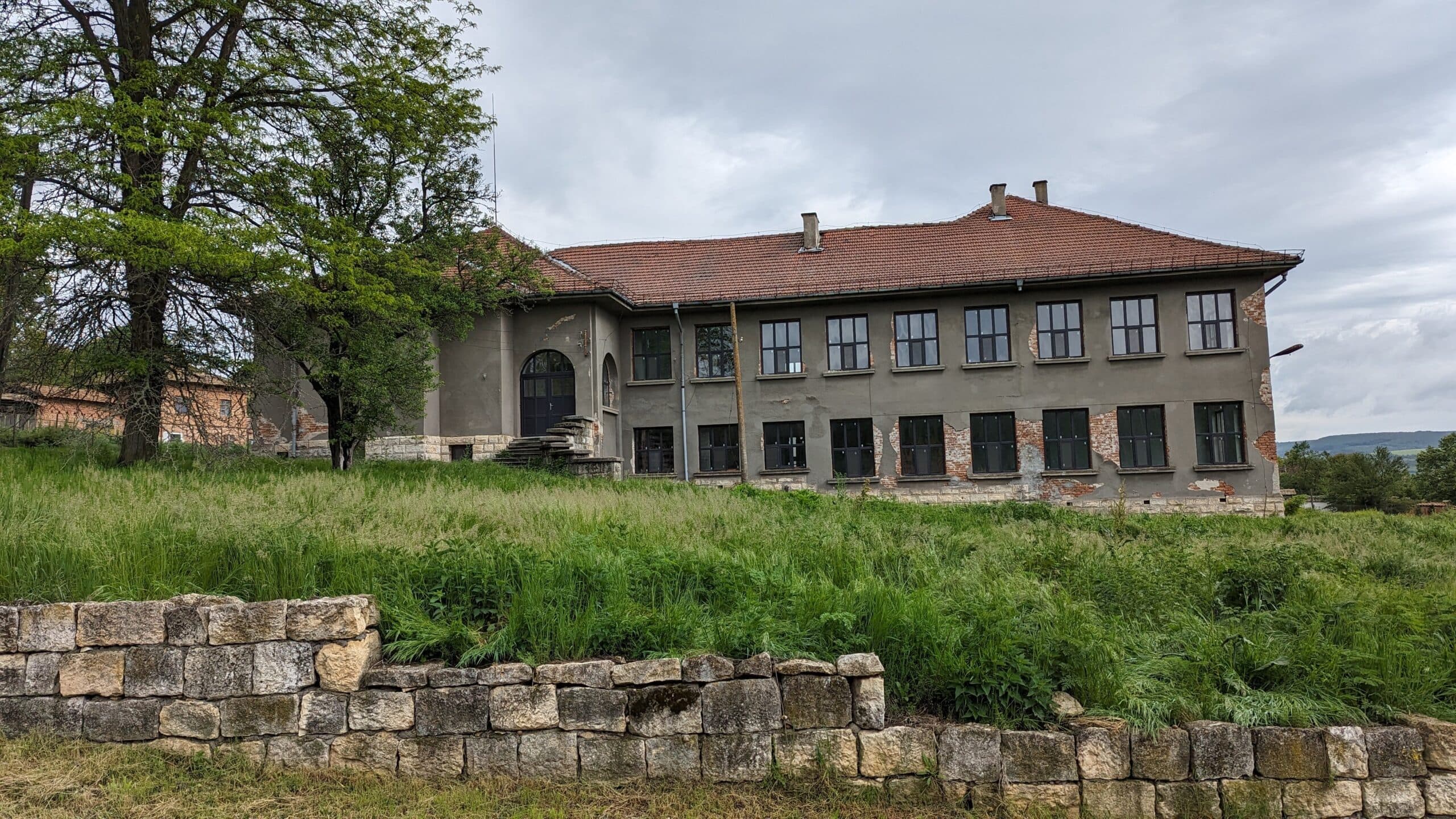 The School of Kostandenets - thumbnail 2