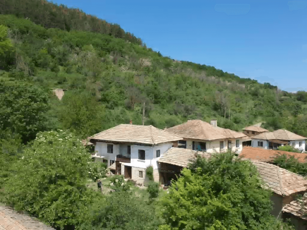 Raven Lodge – Opaka - thumbnail 2