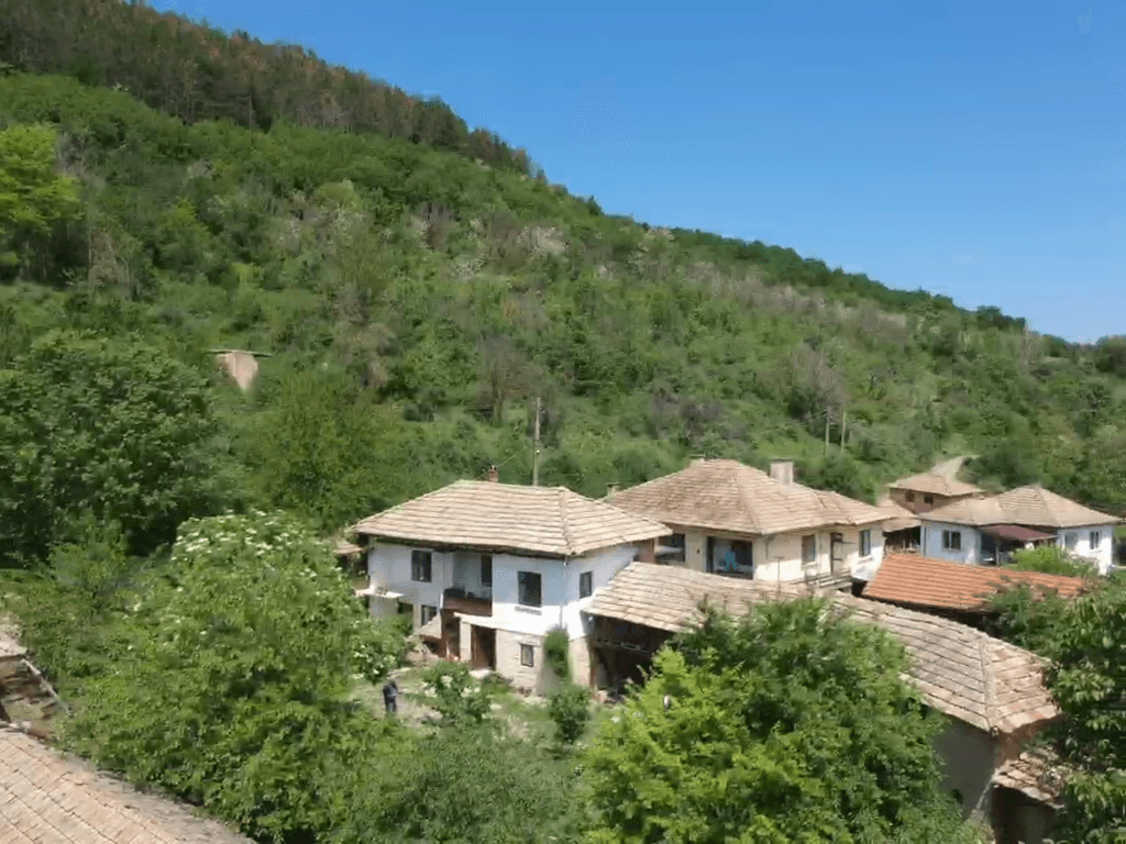 Raven Lodge – Opaka - thumbnail 3