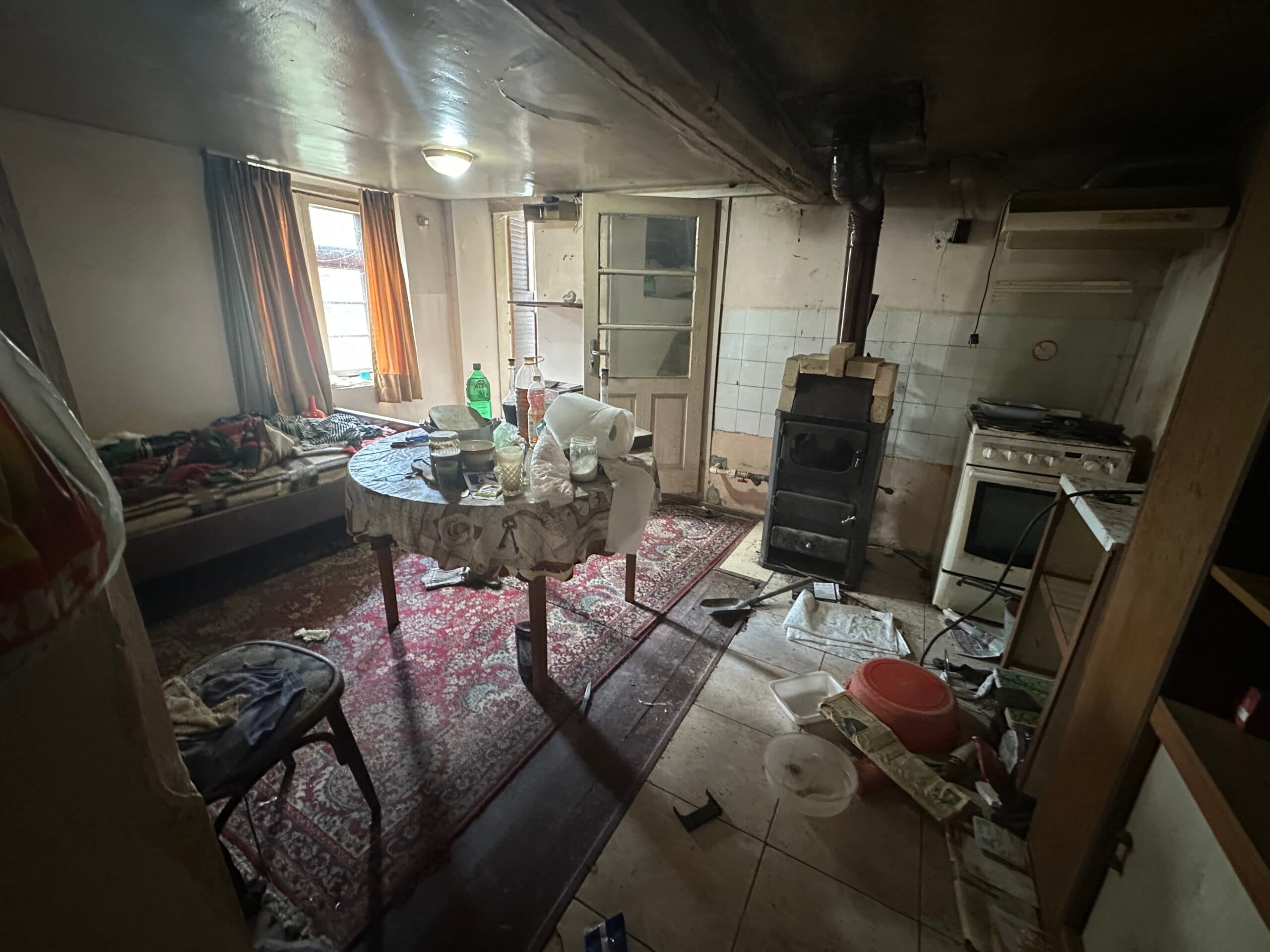 The Albion House – Lom Cherkovna - thumbnail 9