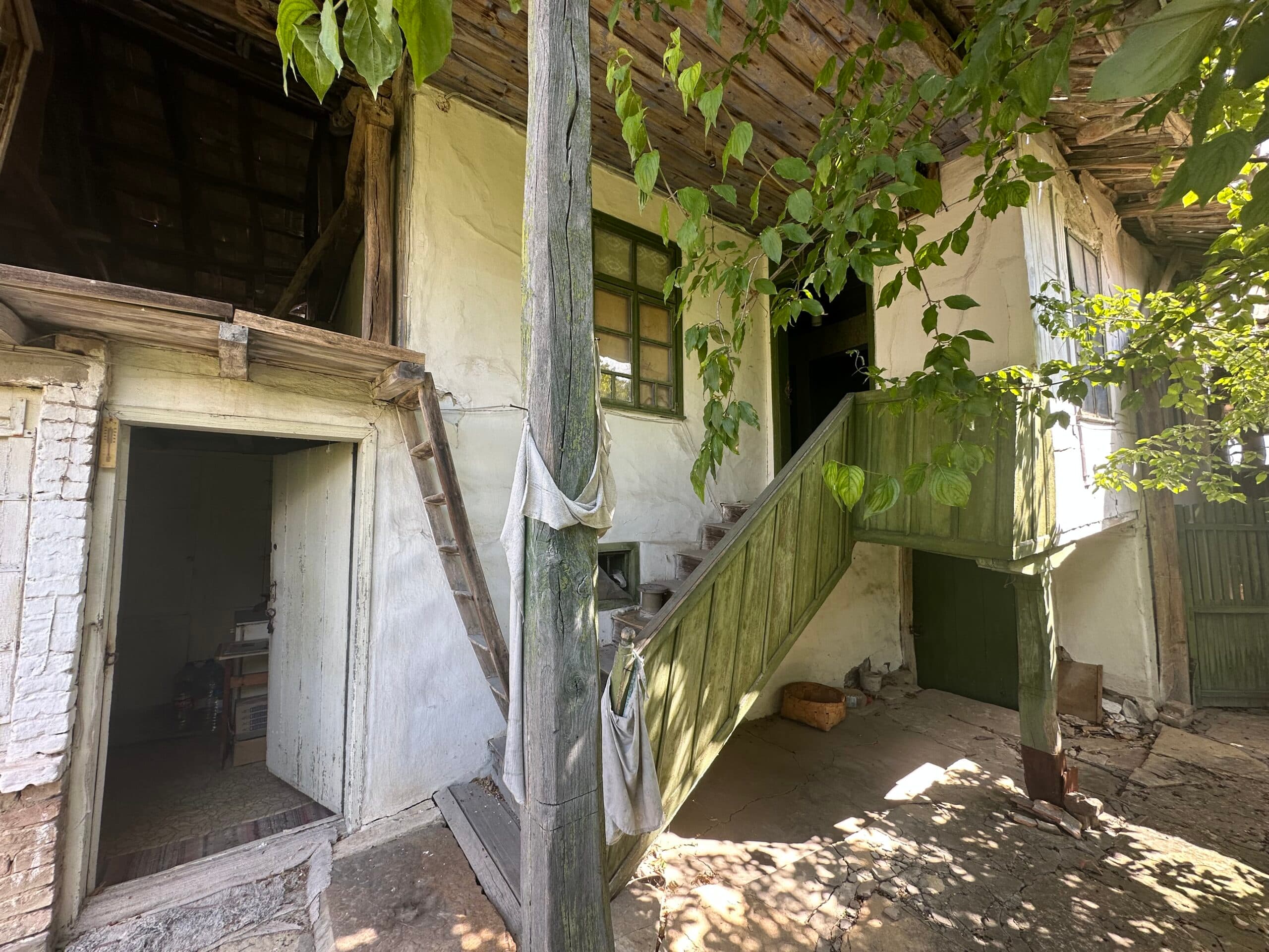 Cartwheel House – Lom Cherkovna - thumbnail 5