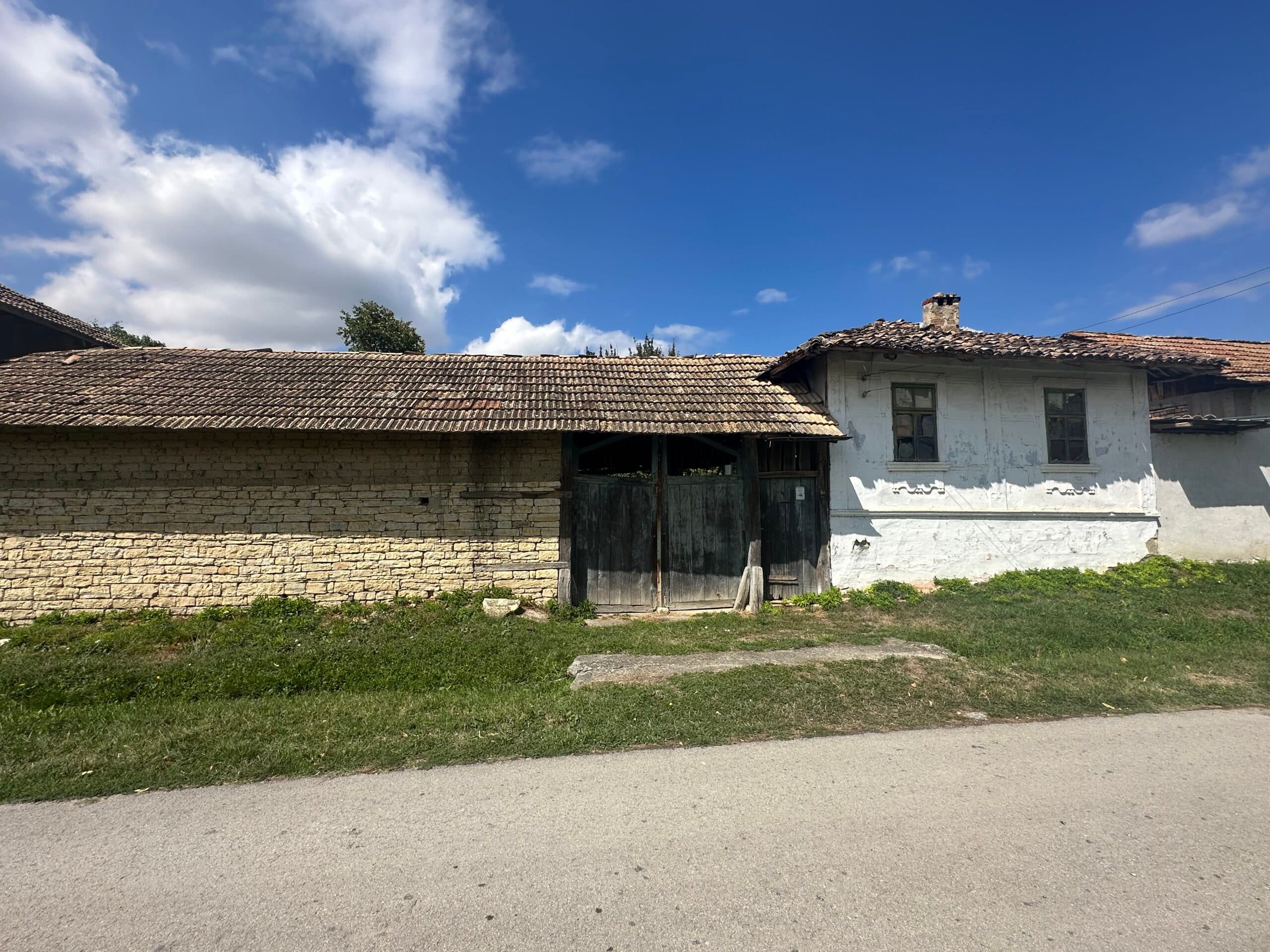 Cartwheel House – Lom Cherkovna