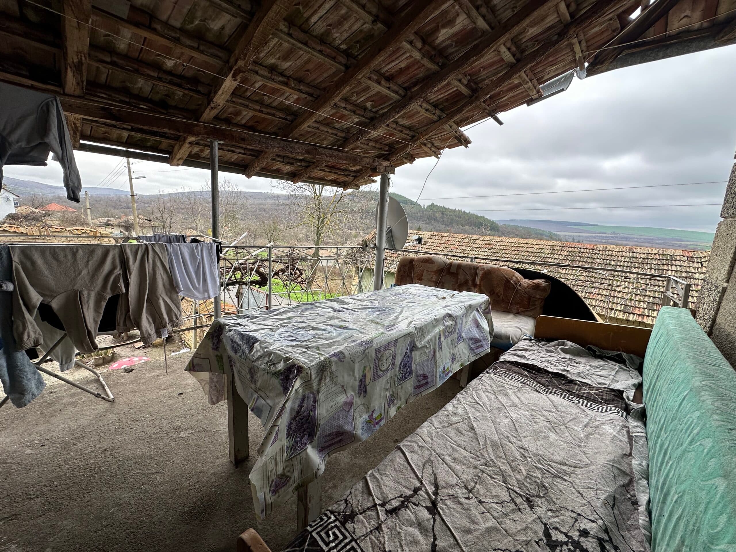 Toadstool House – Lom Cherkovna - thumbnail 7