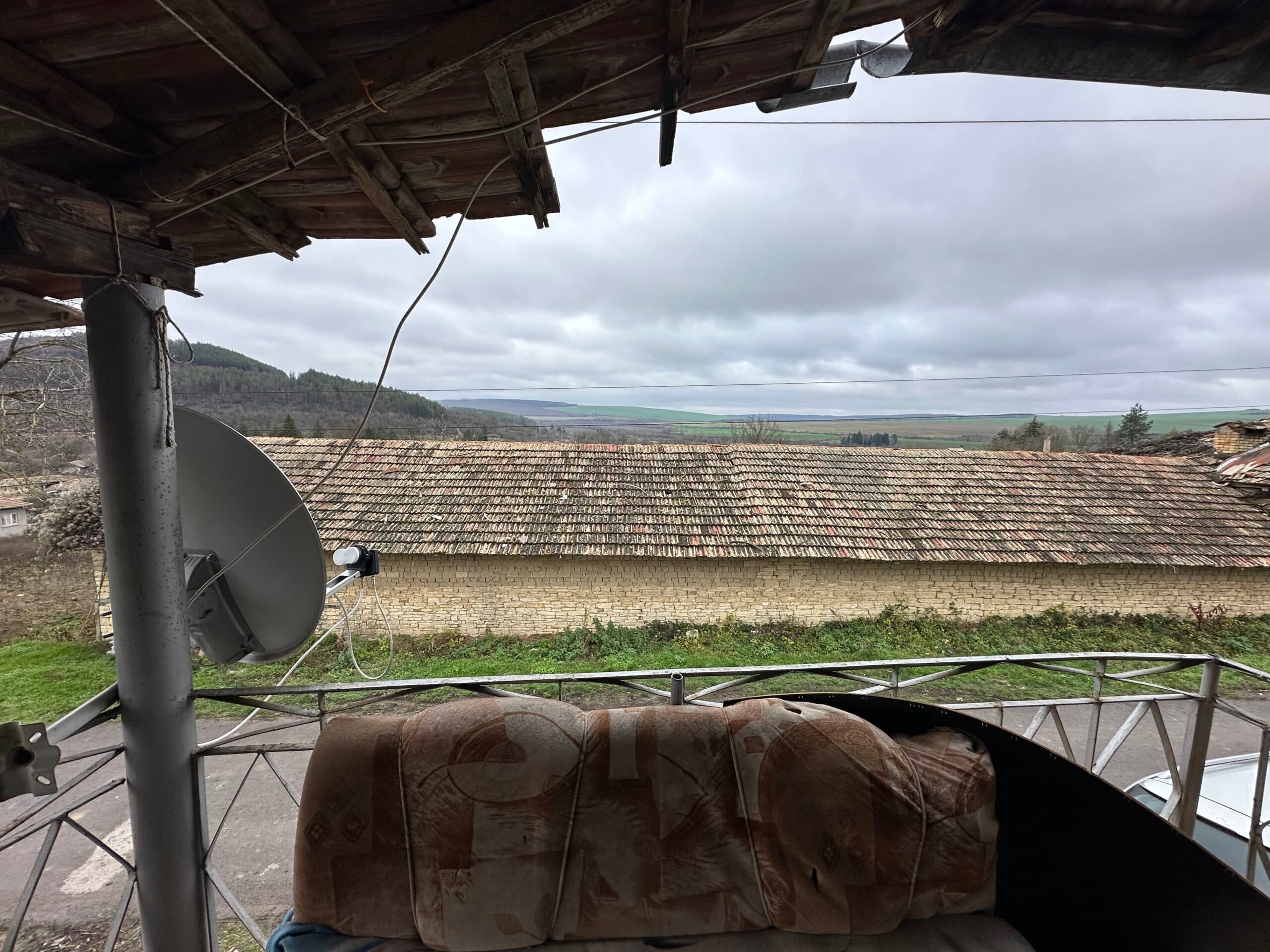 Toadstool House – Lom Cherkovna - thumbnail 8