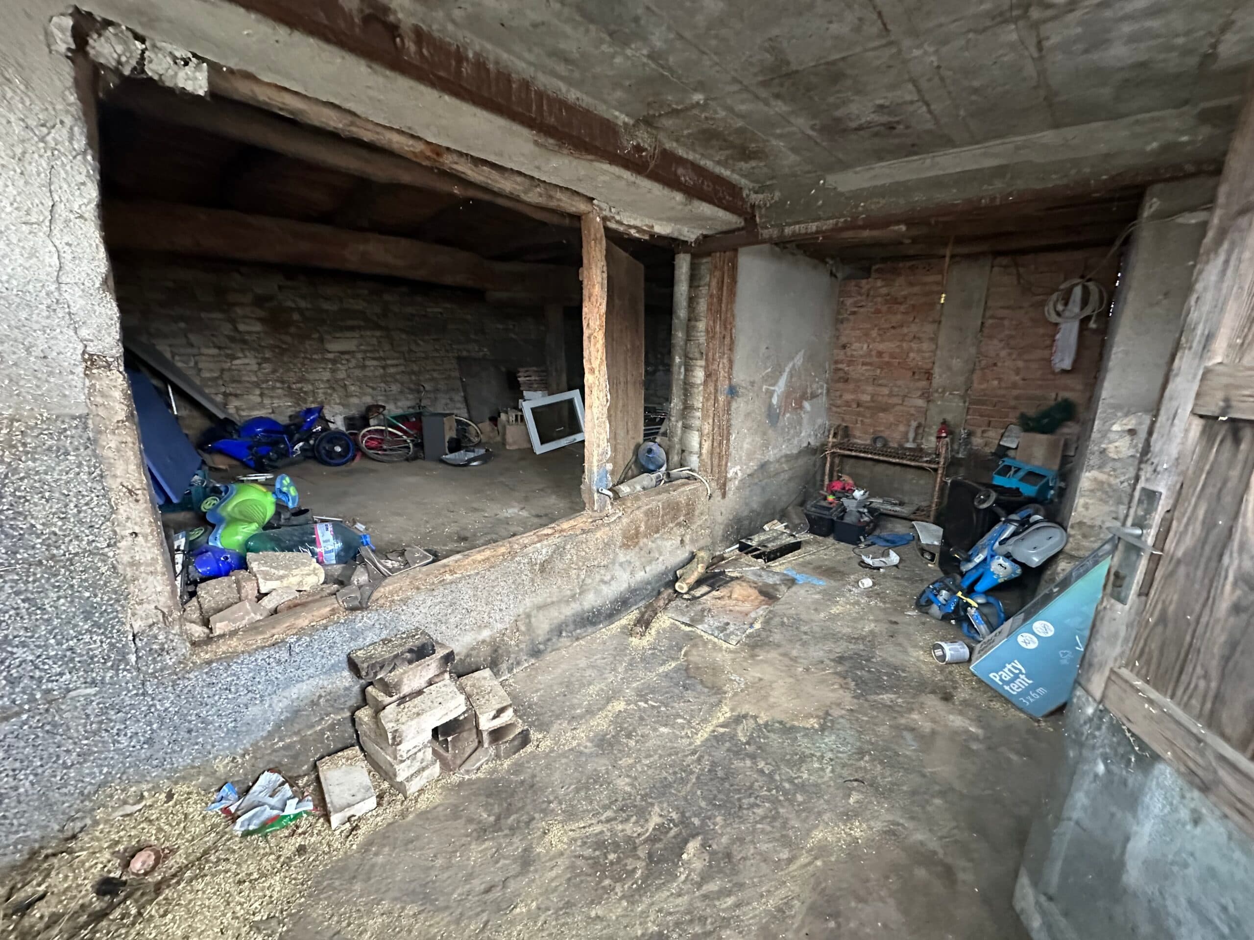 Toadstool House – Lom Cherkovna - thumbnail 11