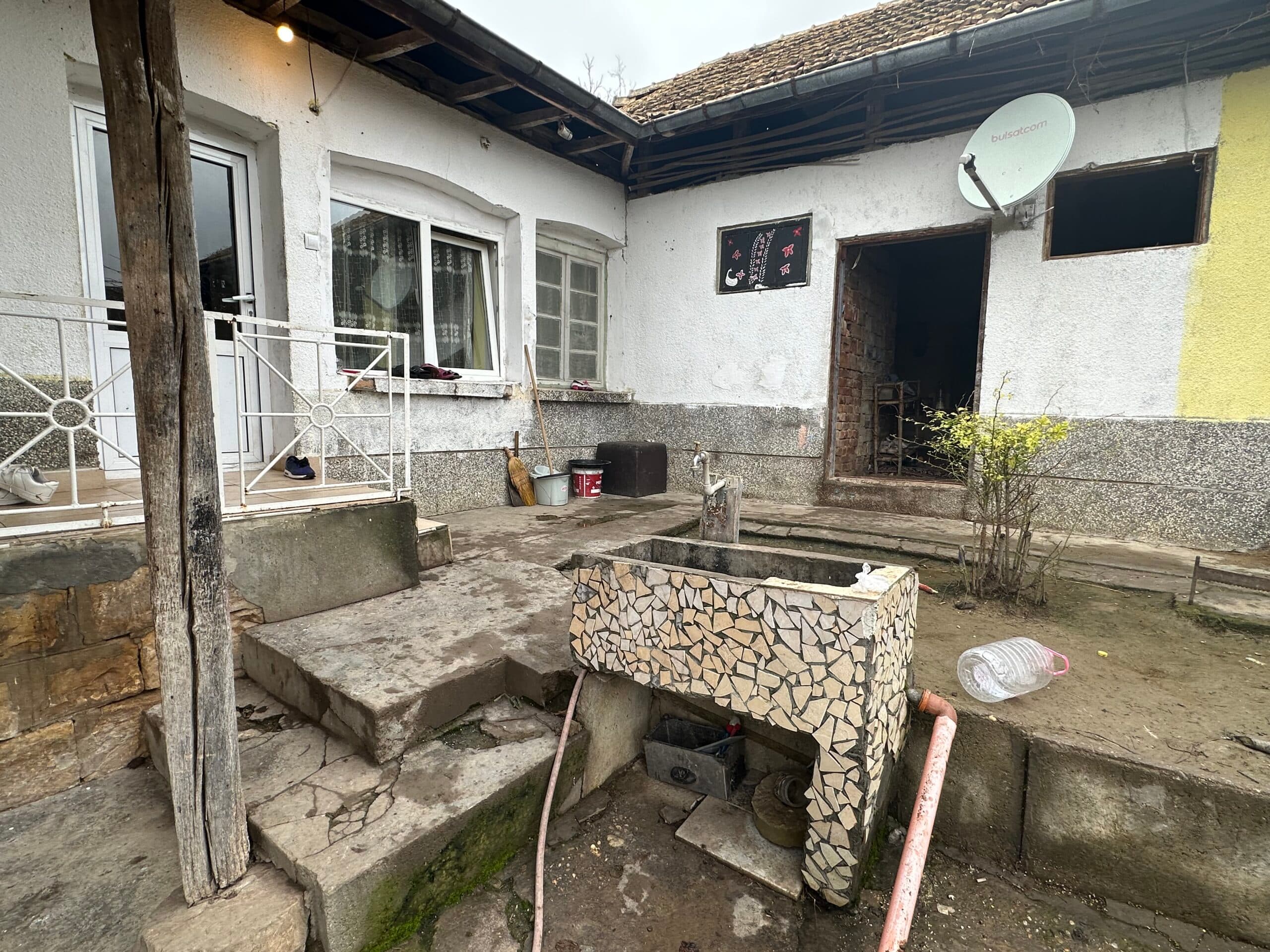 Toadstool House – Lom Cherkovna - thumbnail 17