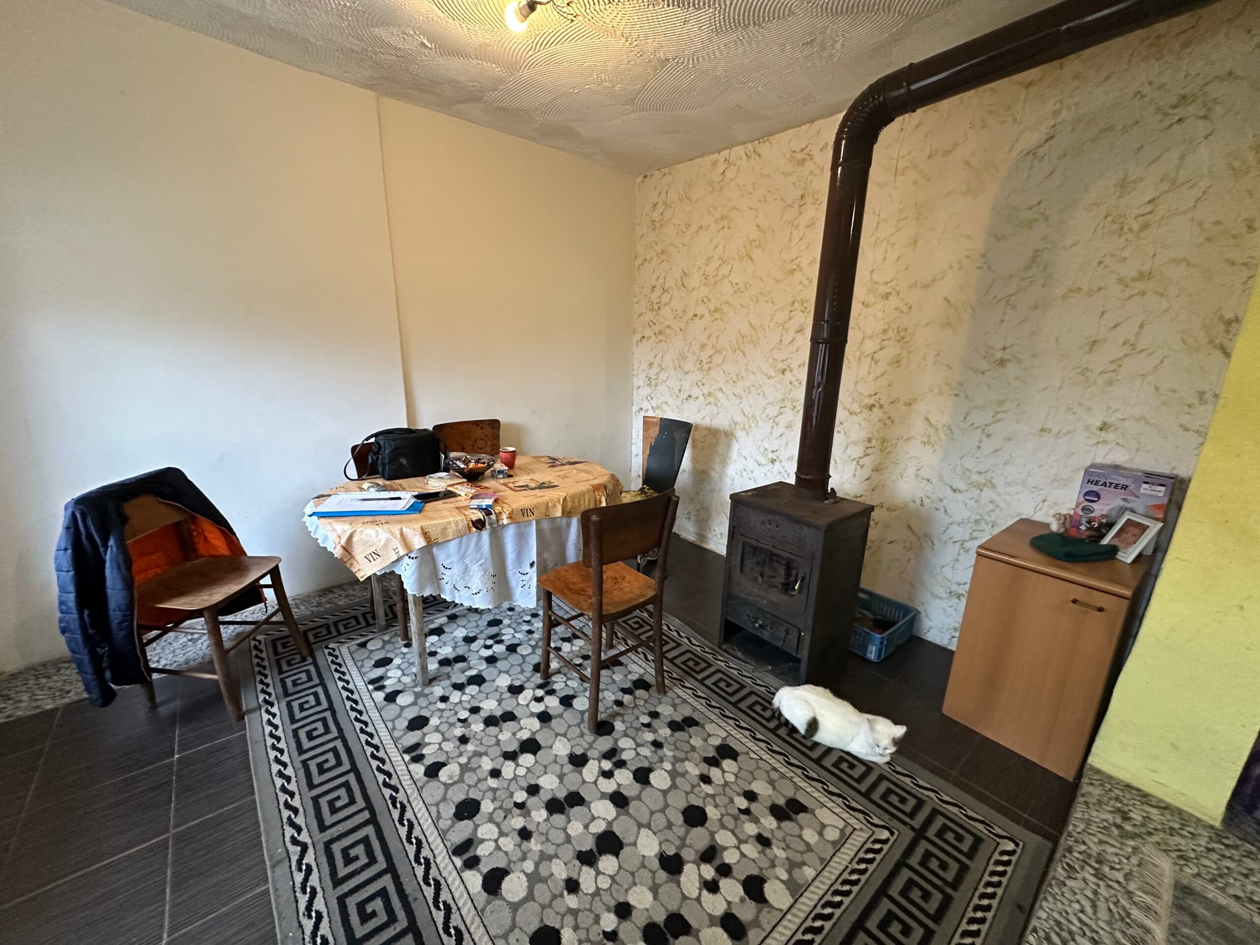 Toadstool House – Lom Cherkovna - thumbnail 18