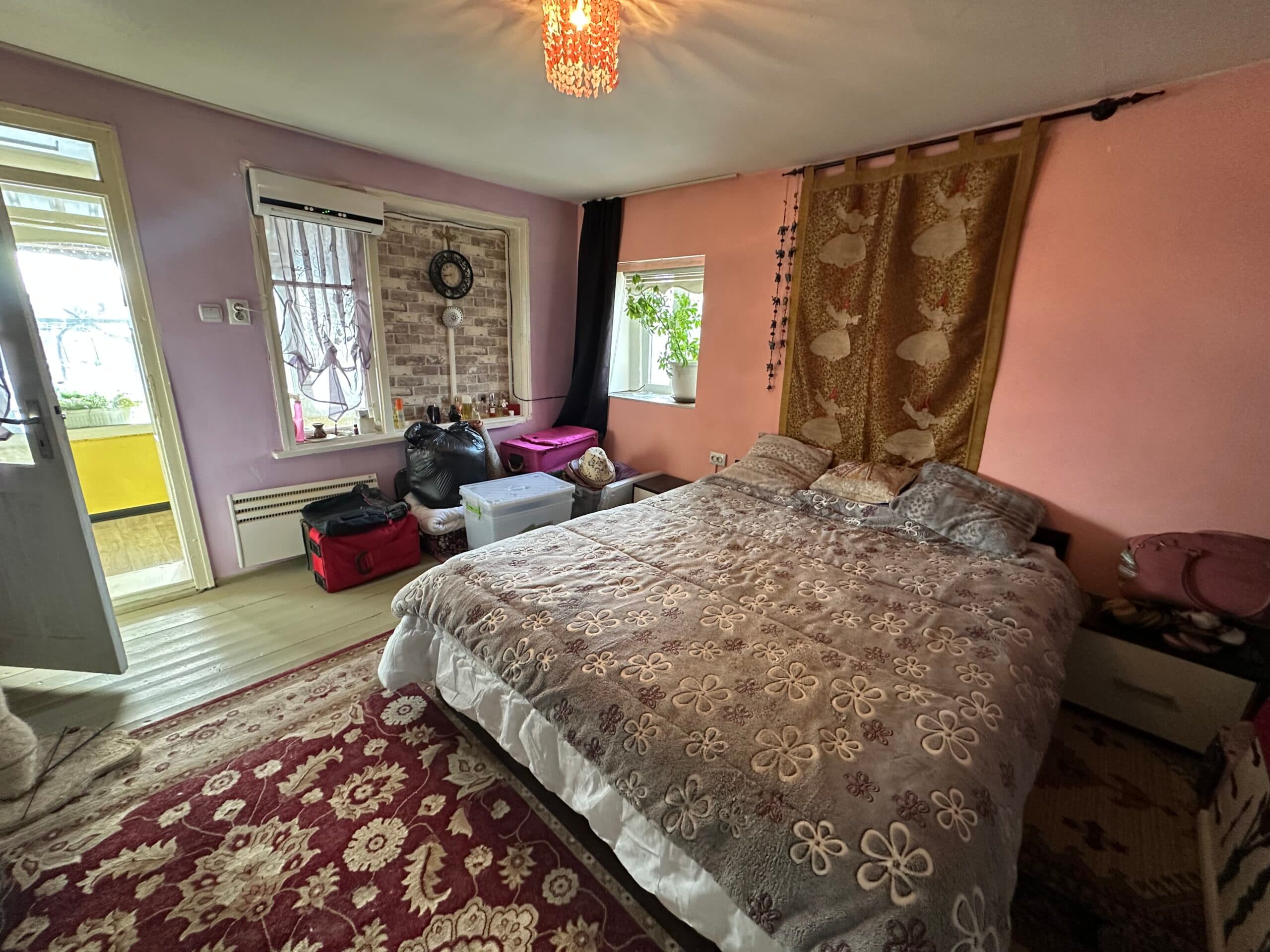 The Red Gable House – Pliska - thumbnail 8