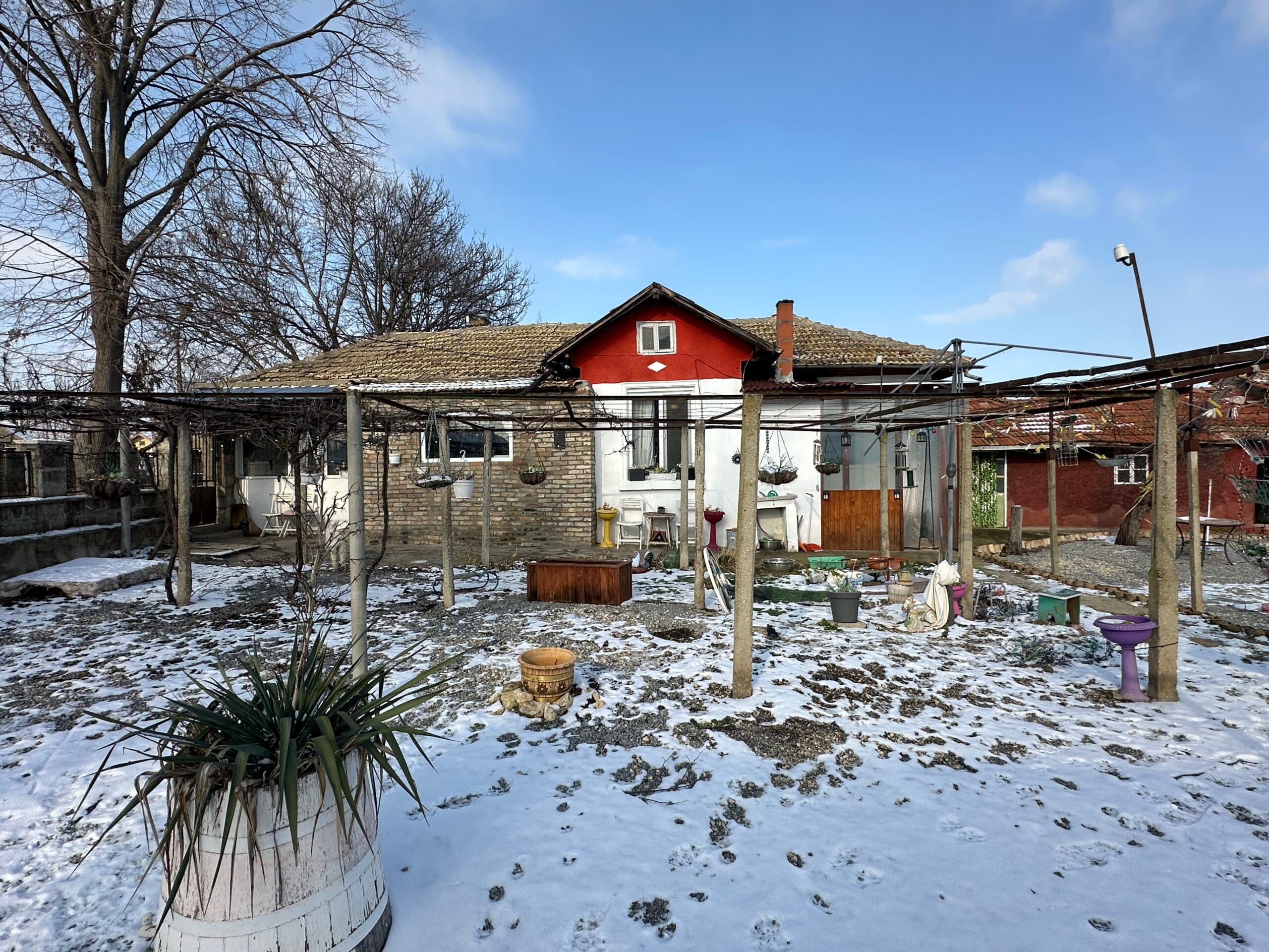 The Red Gable House – Pliska - thumbnail 4