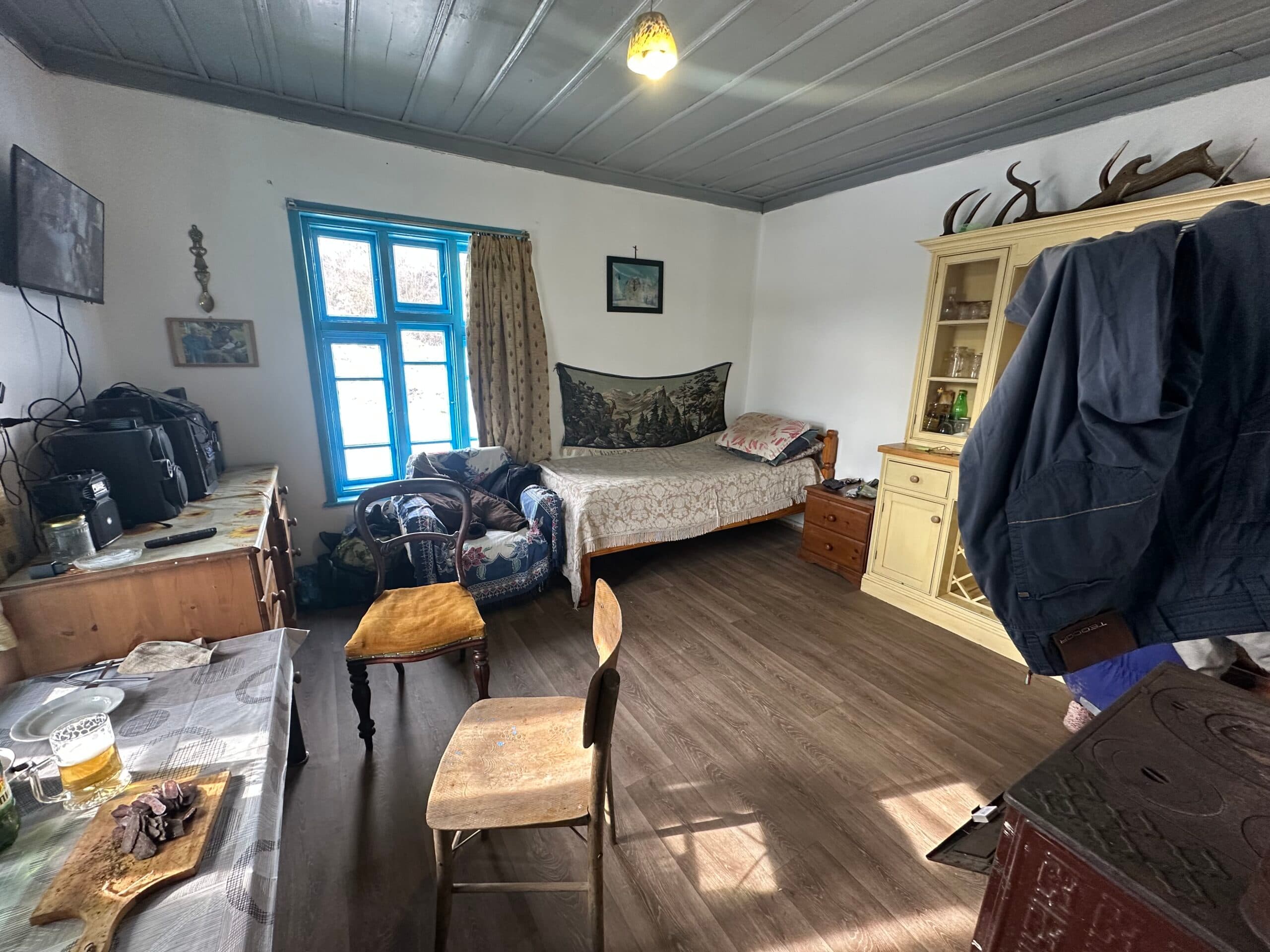 Hayloft Haven – Voditsa - thumbnail 4