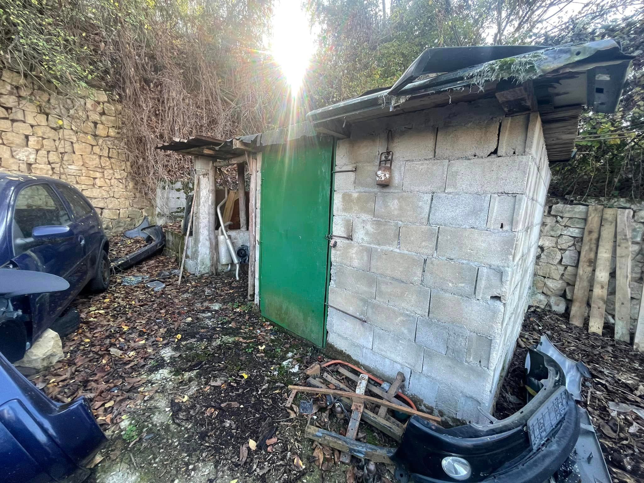 Salavage Yard – Opaka