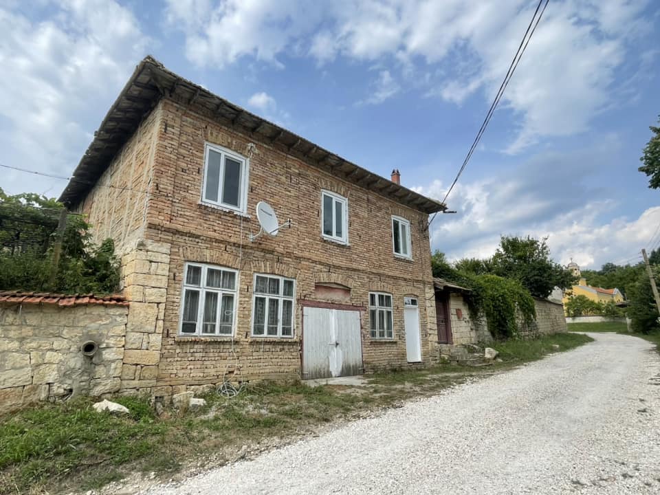 Whitegate – Osikovo